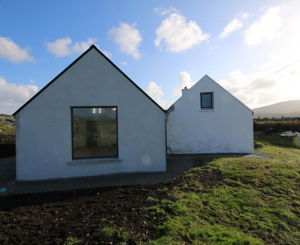 Extended house in Connemara